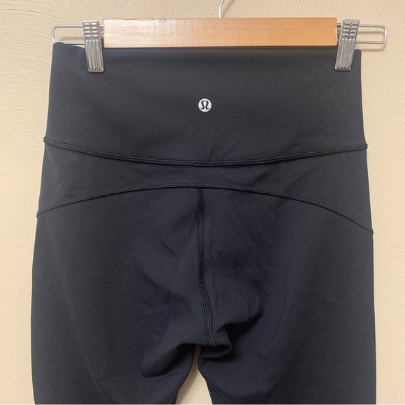 Lululemon In Movement Tight 25" *Everlux in Black Size 6 W5BPGS - Picture 8 of 12